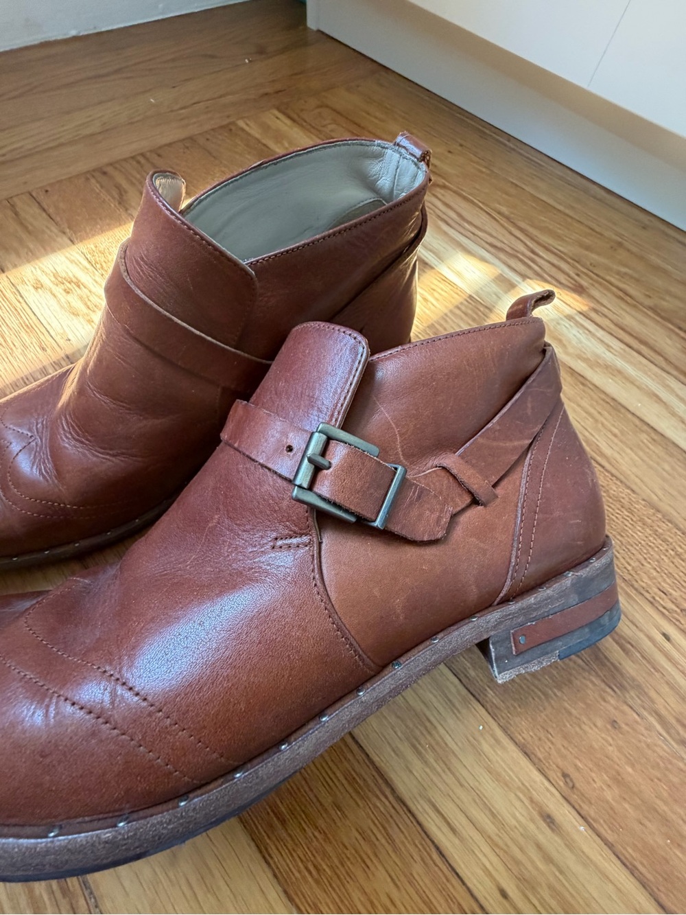 Freda Salvador Chestnut Brown Leather Ankle Booties with Buckle